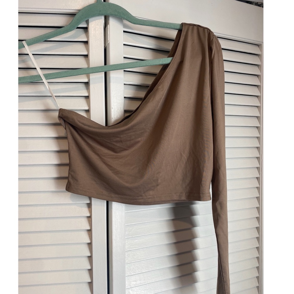 One Shoulder Crop Party Top in Brown
